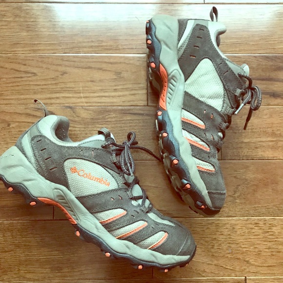 columbia shoes price